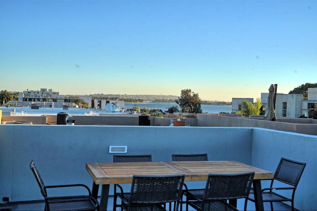 3Bd Sleeps 8 Rooftop Bayside Feel The Ocean Breeze Villa San Diego Exteriör bild
