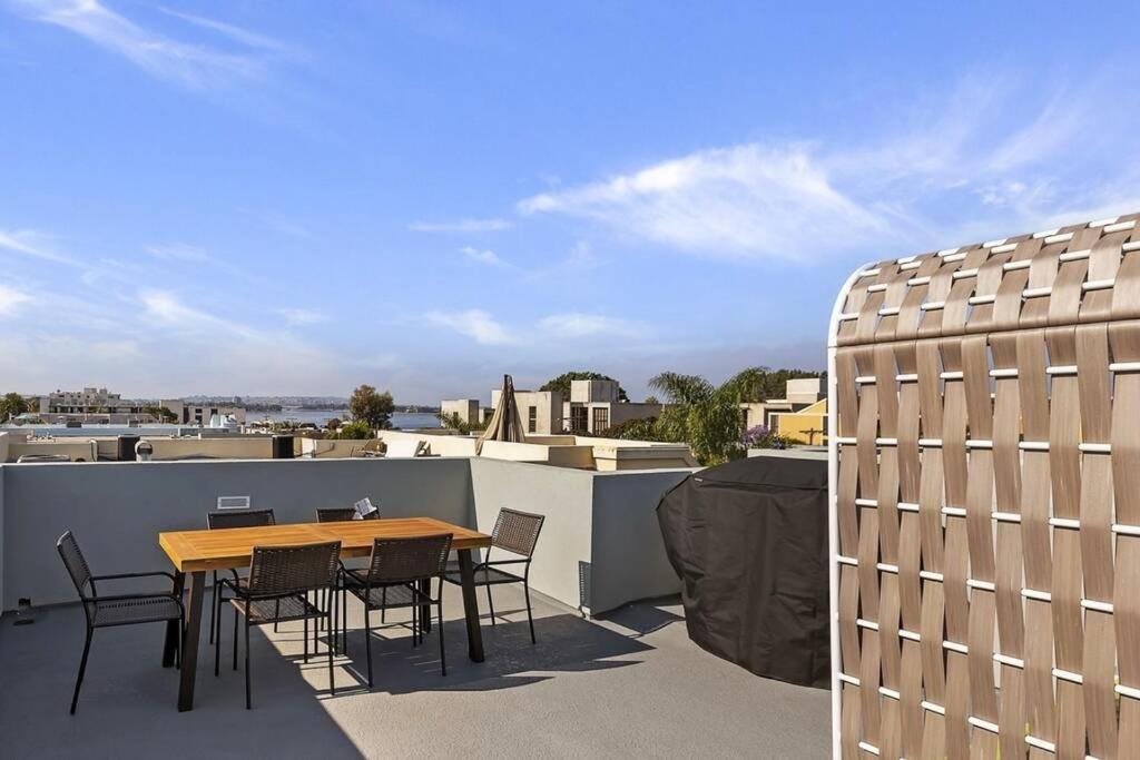 3Bd Sleeps 8 Rooftop Bayside Feel The Ocean Breeze Villa San Diego Exteriör bild